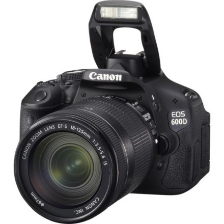 Цифр. фотокамера зеркальная Canon EOS 600D EF-S 18-135mm Цифр. фотокамера зеркальная Canon EOS 600D EF-S 18-135mm